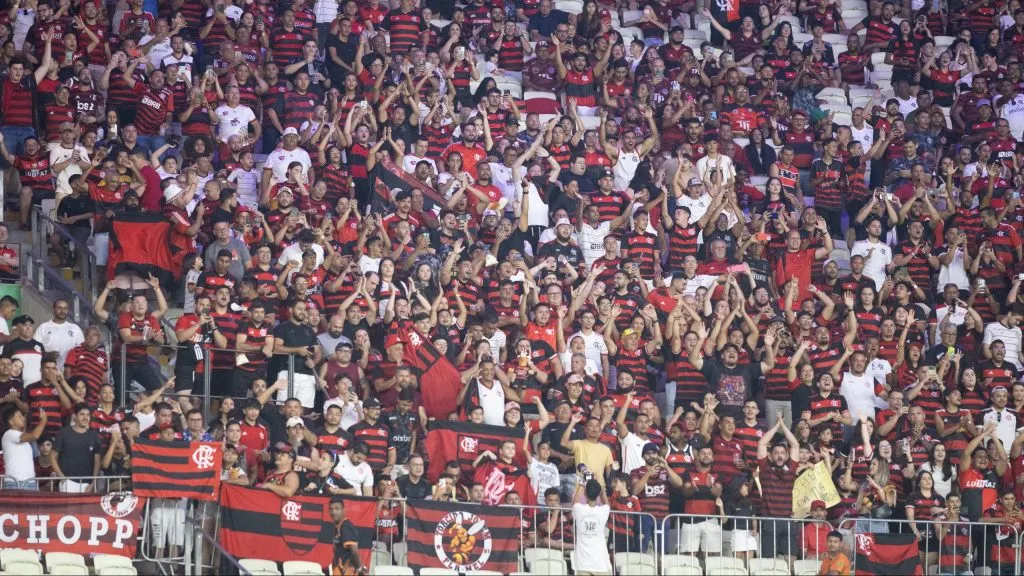 Torcida do Flamengo como visitante no Brasileirão. Foto: Baggio Rodrigues/AGIF