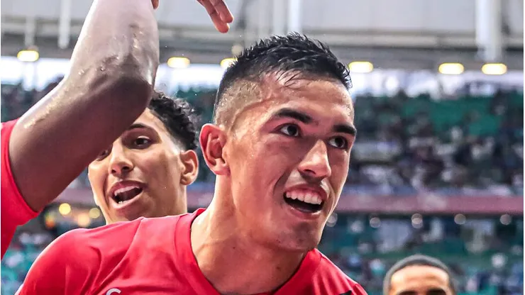 Cuello durante jogo do Athletico no Brasileirão.