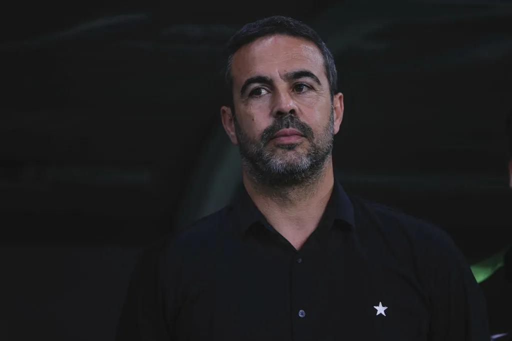 Treinador já possui dois títulos pelo Fogão. Foto: Ettore Chiereguini/AGIF