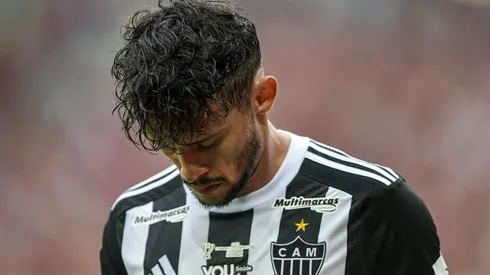 Gustavo Scarpa, em ação pelo Atlético-MG - Foto: Thiago Ribeiro/AGIF