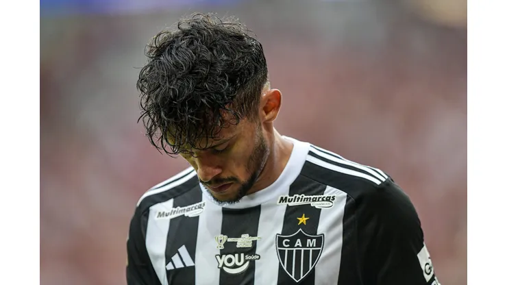 Gustavo Scarpa, em ação pelo Atlético-MG - Foto: Thiago Ribeiro/AGIF