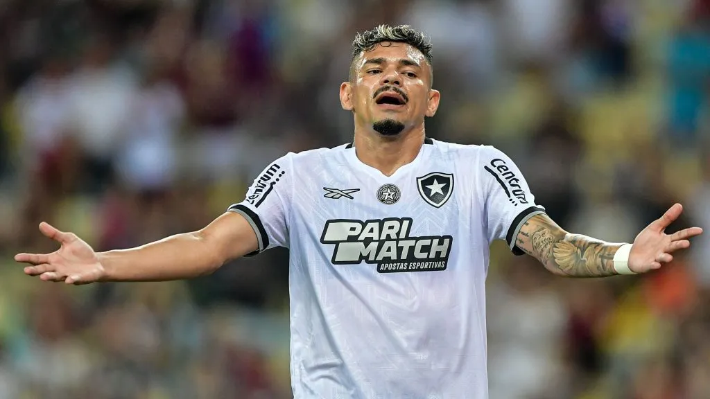 Santos não desiste da contratação de Tiquinho – Foto: Thiago Ribeiro/AGIF