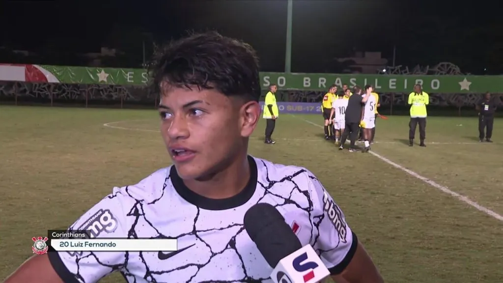 Luiz Fernando vai ganhando espaço com Ramón Díaz - Foto: Reprodução/GE.