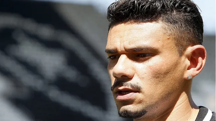 Tiquinho é alvo do Santos para 2025