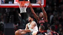 CHICAGO, ILLINOIS - NOVEMBER 29: Jayson Tatum #0 of the Boston Celtics looks to shoot the ball against Ayo Dosunmu #11 of the Chicago Bulls during the third quarter of the Emirates NBA Cup game at the United Center on November 29, 2024 in Chicago, Illinois. NOTE TO USER: User expressly acknowledges and agrees that, by downloading and or using this photograph, User is consenting to the terms and conditions of the Getty Images License Agreement. (Photo by Luke Hales/Getty Images)