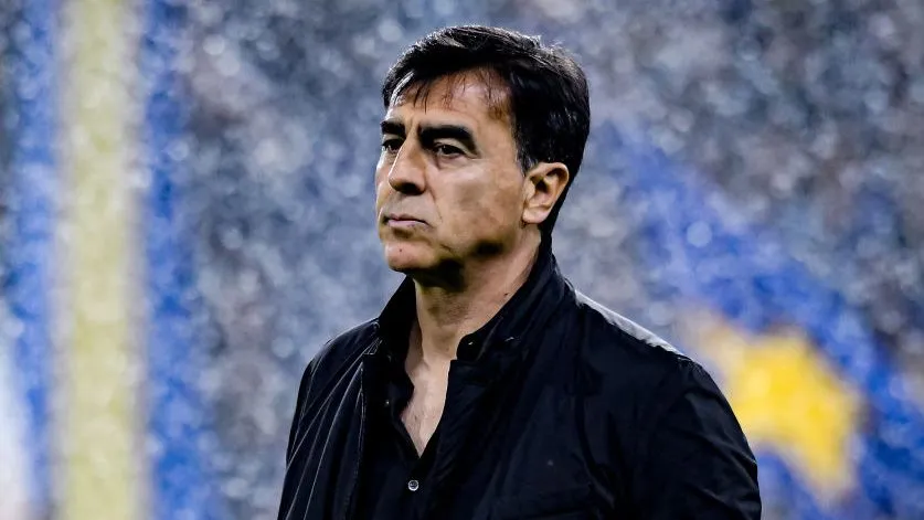 Quinteros pode ser o novo técnico do Santos. Foto: Marcelo Endelli/Getty Images