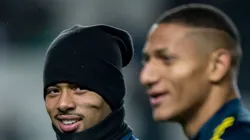 Richarlison e Gabriel Jesus em treino da Seleção.