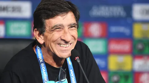 Costas pode fechar com o Santos - Foto: Christian Alvarenga/Getty Images.