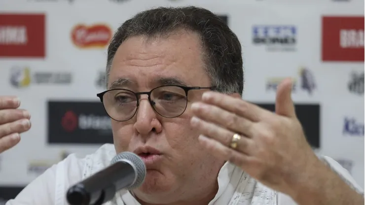 Marcelo Teixeira, presidente do Peixe, durante entrevista coletiva no CT Rei Pelé.