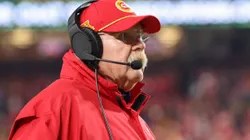 Thuney brilha no left tackle e garante a proteção de Mahomes