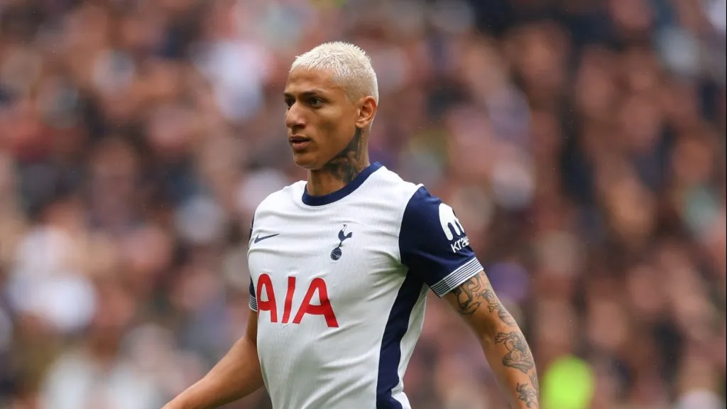 Richarlison em partida diante do Everton. Photo by Marc Atkins/Getty Images