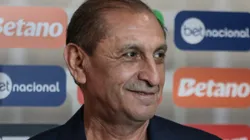 Ramón Díaz durante entrevista antes de partida entre Grêmio e Corinthians, no Couto Pereira, pela Copa do Brasil.