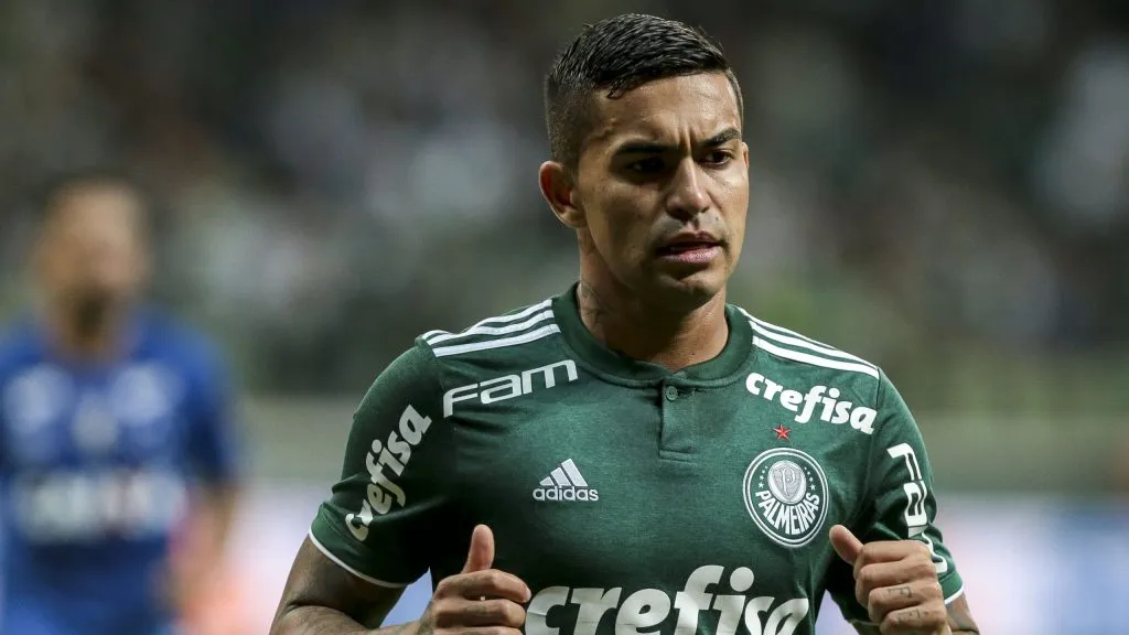 Dudu durante partida. Foto: Ale Cabral/AGIF