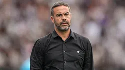 Artur Jorge ainda está com futuro indefinido. - Foto: Thiago Ribeiro/AGIF