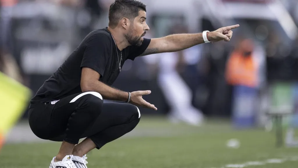 António Oliveira em partida pelo Corinthians. Foto: Marco Galvão/Fotoarena