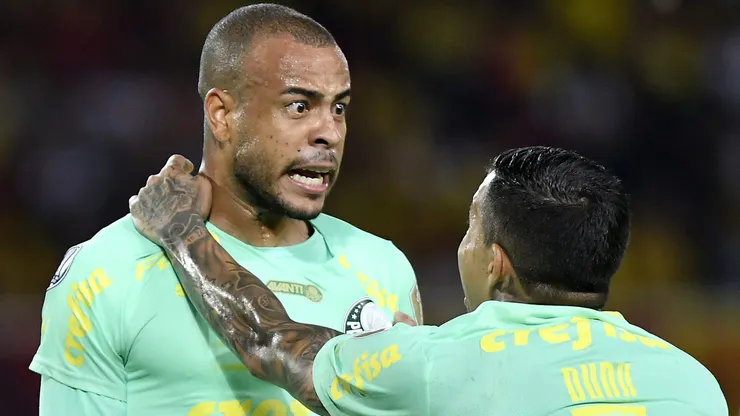 Mayke pode fechar com o Cruzeiro - Foto: Gabriel Aponte/Getty Images.