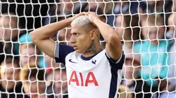 Richarlison, atacante do Tottenham, em ação pela Premier League