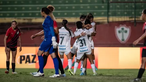 Gurias Gremistas goleiam o Athletico-PR, no Canindé e miram no próximo desafio contra o River Plate