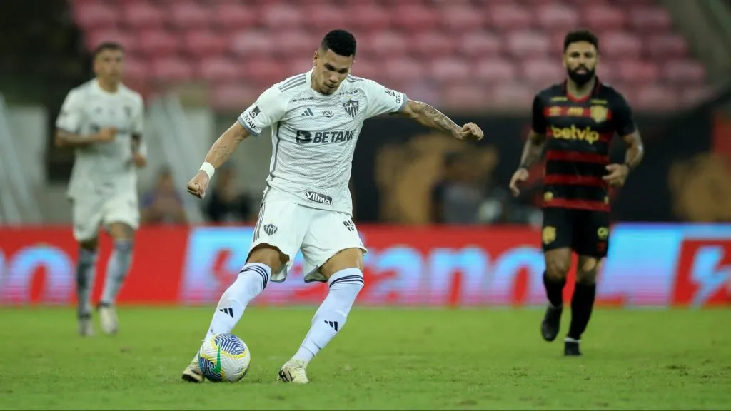 Paulinho deve se despedir em breve - Foto: Marlon Costa/AGIF.