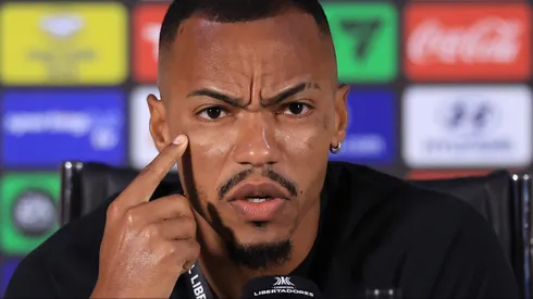 Marlon Freitas em coletiva - Foto: Buda Mendes/Getty Images.