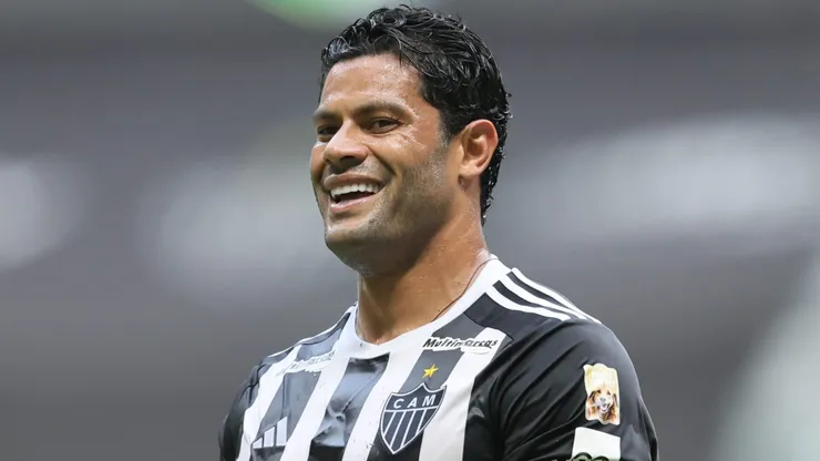 Sormani sugere Hulk ao Palmeiras.