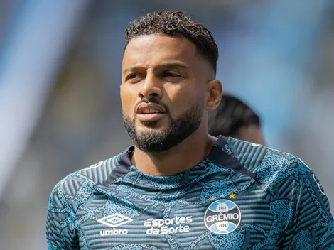 Reinaldo fica próximo do Fluminense