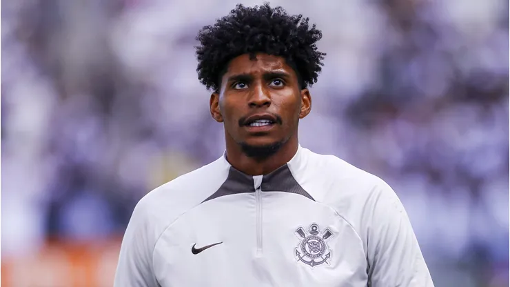 Goleiro Hugo Souza foi um dos destaques do Corinthians no ano passado. Foto: Marco Miatelo/AGIF