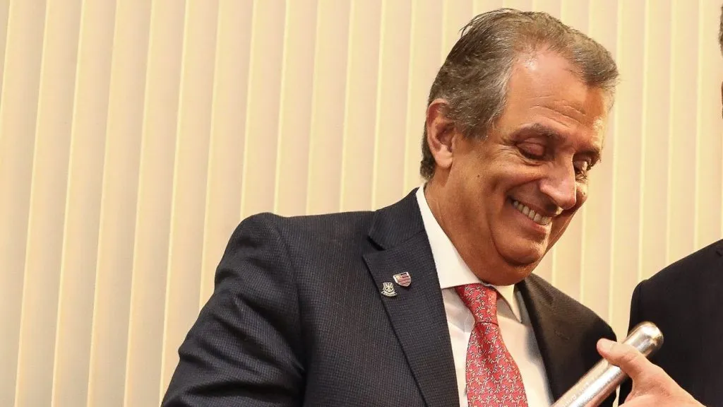 Bap toma decisão sobre futuro de jogador no Flamengo