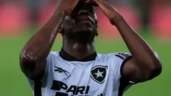 Luiz tem o futuro incerto - Foto: Buda Mendes/Getty Images.