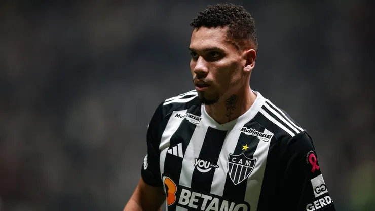 Paulinho jogador do Atletico-MG durante partida contra o Gremio no estadio Arena MRV pelo campeonato Brasileiro A 2024. Foto: Gilson Lobo/AGIF