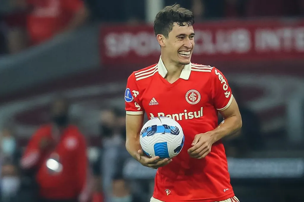 Foto: Pedro H. Tesch/AGIF – Rodrigo Dourado quando vestia a camisa do Internacional