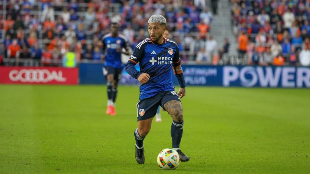 Luciano Acosta pode pintar no Corinthians - Foto: IMAGO/NurPhoto.