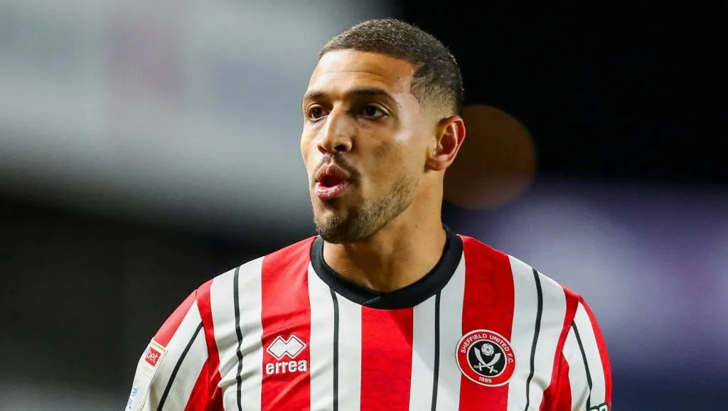 Foto: IMAGO /&nbsp;News Images – Vinicius Souza, do Sheffield United, é bem avaliado pela diretoria palmeirense.