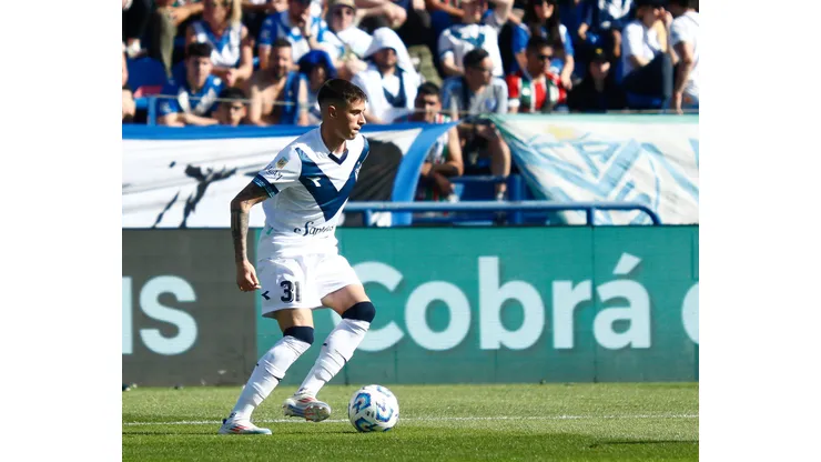 Valentin Gómez, de 21 anos, vem sendo destaque no Vélez e tem sondagens de times brasileiros e do exterior