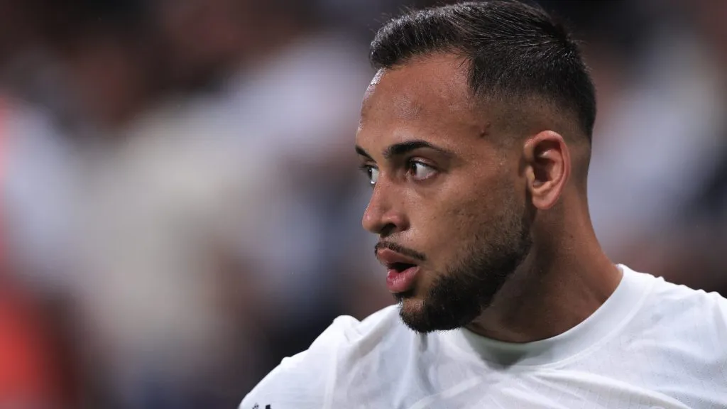 Maycon durante partida. Foto: Ettore Chiereguini/AGIF