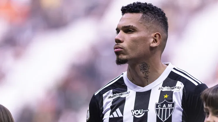 Paulinho durante partida pelo Atlético-MG. Foto: Alessandra Torres/AGIF