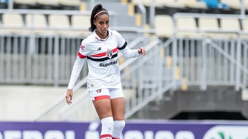 Jéssica Soares, zagueira do São Paulo renovou o vínculo para 2025