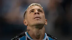 Soteldo, atacante venezuelano do Santos, jogando pelo Grêmio