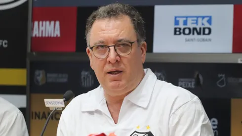 Marcelo Teixeira está sendo criticado pela torcida santista