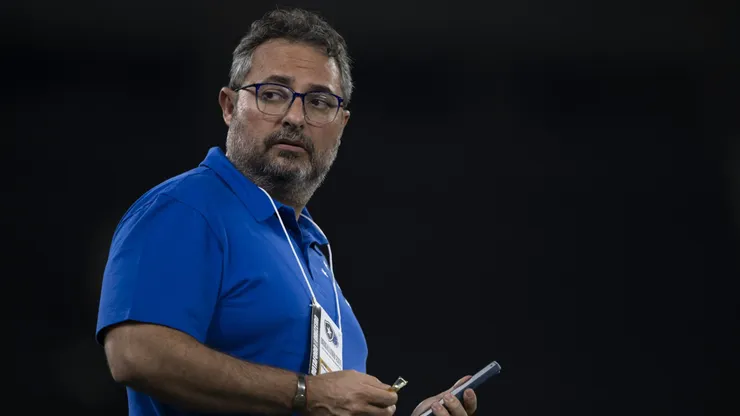 Alexandre Mattos abordou bastidores sobre negociação para liberar torcidas