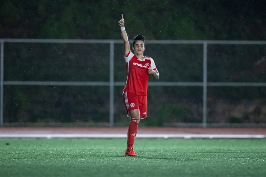 Analuyza comemora o gol da virada das Gurias Coloradas diante do São Paulo na Copinha Feminina pela fase de grupos. Foto: Jhony Inácio/Ag. Paulistão