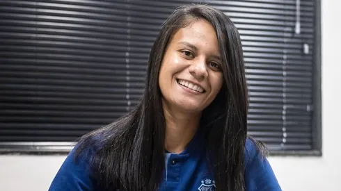 Rafa Martins, jogadora do Santos durante assinatura de ampliação de vínculo com o clube