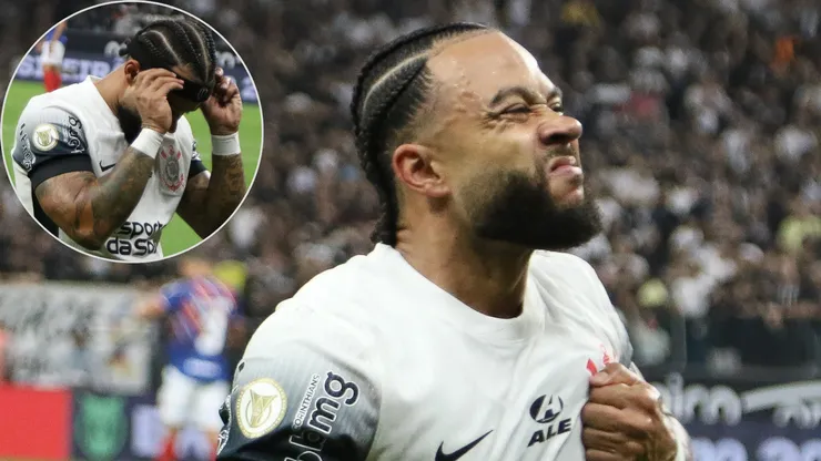 Memphis Depay tirou faixa e lustrou escudo do Timão antes de soltar "Aqui é Corinthians" - Fotos: Joisel Amaral/AGIF