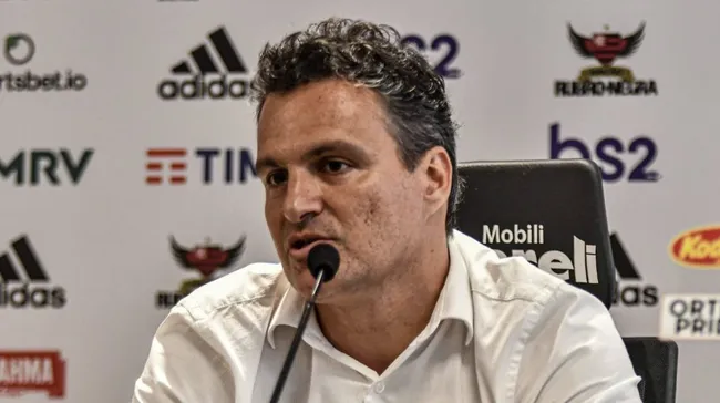 Foto: IMAGO / Fotoarena – Spindel, diretor do Fla, é cauteloso sobre contratações.