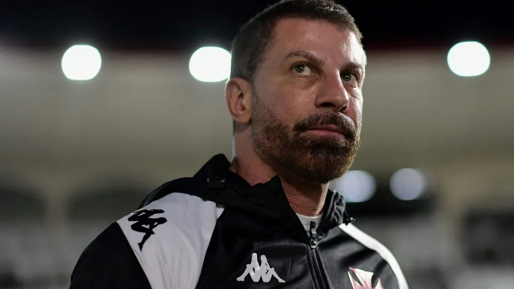 Pedrinho sério. Foto: Thiago Ribeiro/AGIF