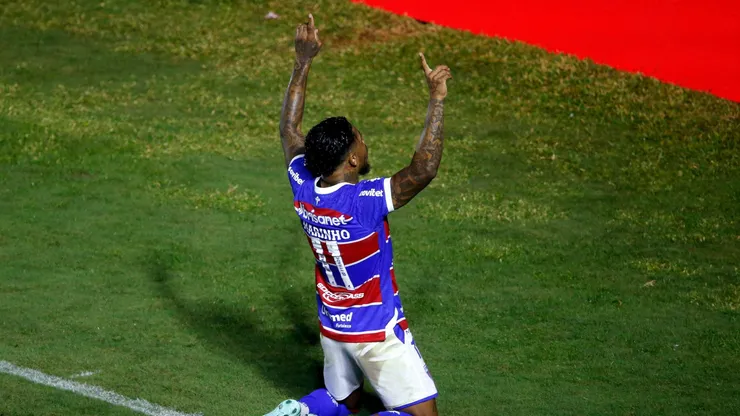 Atlético-GO e Fortaleza medem forças pela 37ª rodada.