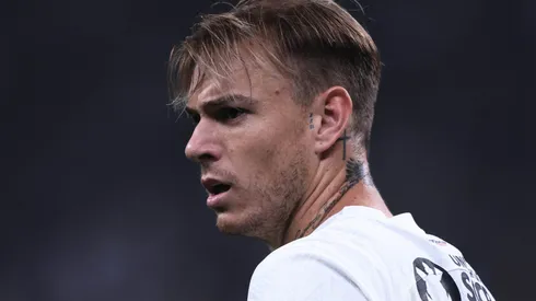 Róger Guedes durante partida entre Corinthians e Fortaleza, na Neo Química Arena, pelo Campeonato Brasileiro 2023.