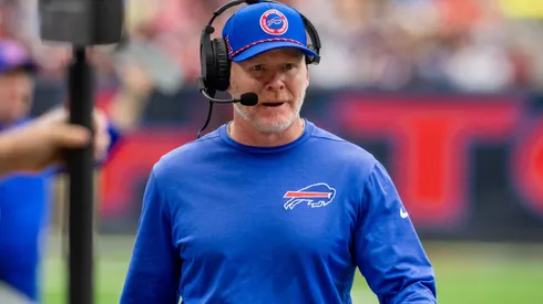Sean McDermott, treinador dos Bills, fala antes de confronto contra os Chiefs de Andy Reid e Mahomes