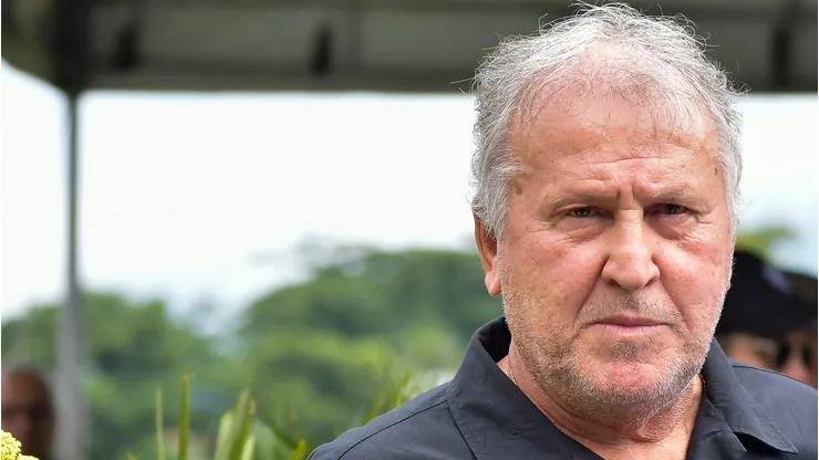 Zico não vai votar na Gávea na próxima 2ª, mas declarou abertamente seu voto para presidente no CRF