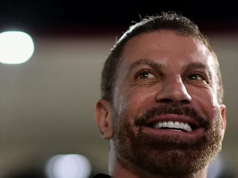 Alberth Elis, ex-Bordeaux, negocia com o Vasco de Pedrinho